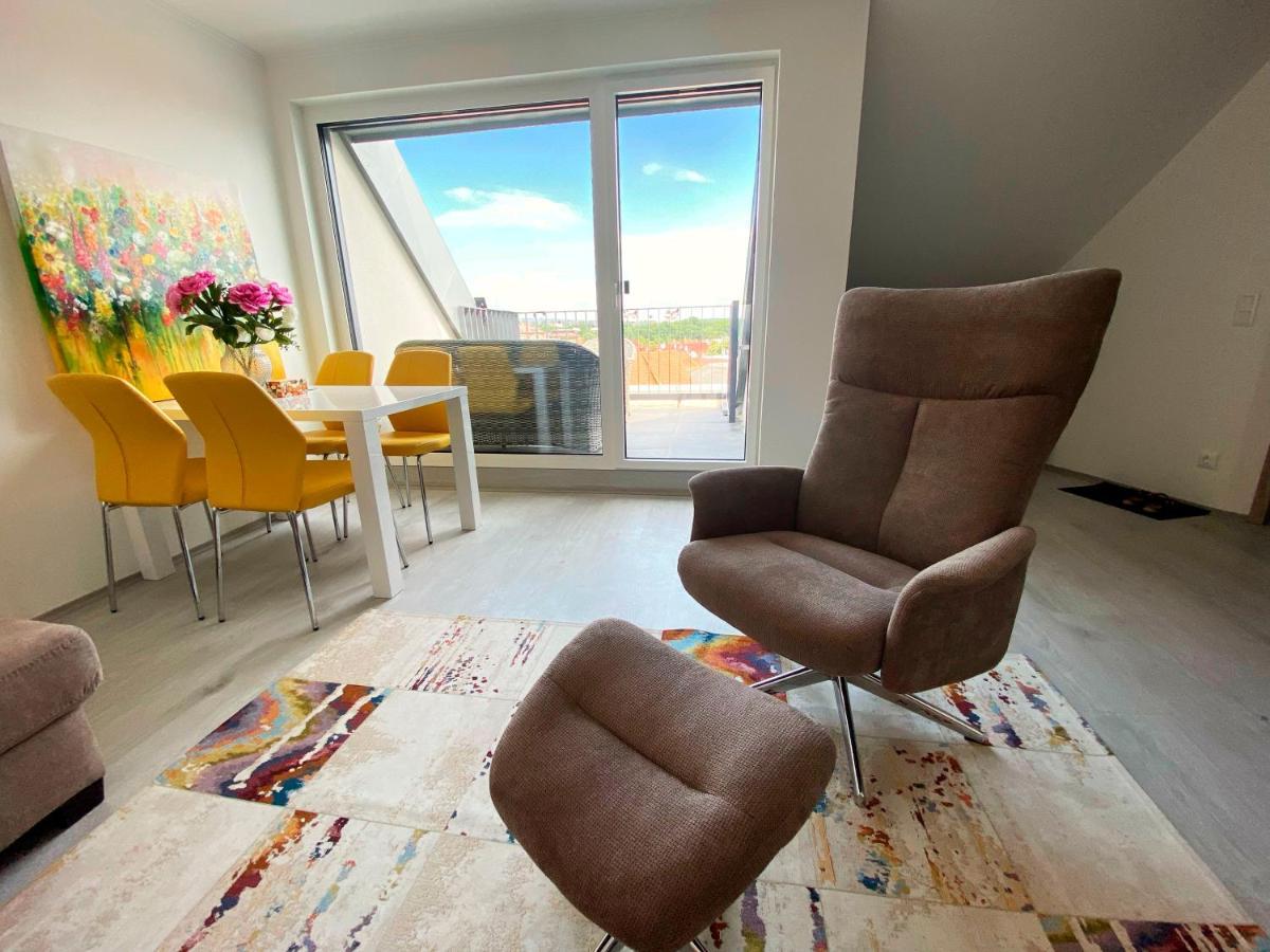 Panorama View Apartment In City Center Хевиз Экстерьер фото
