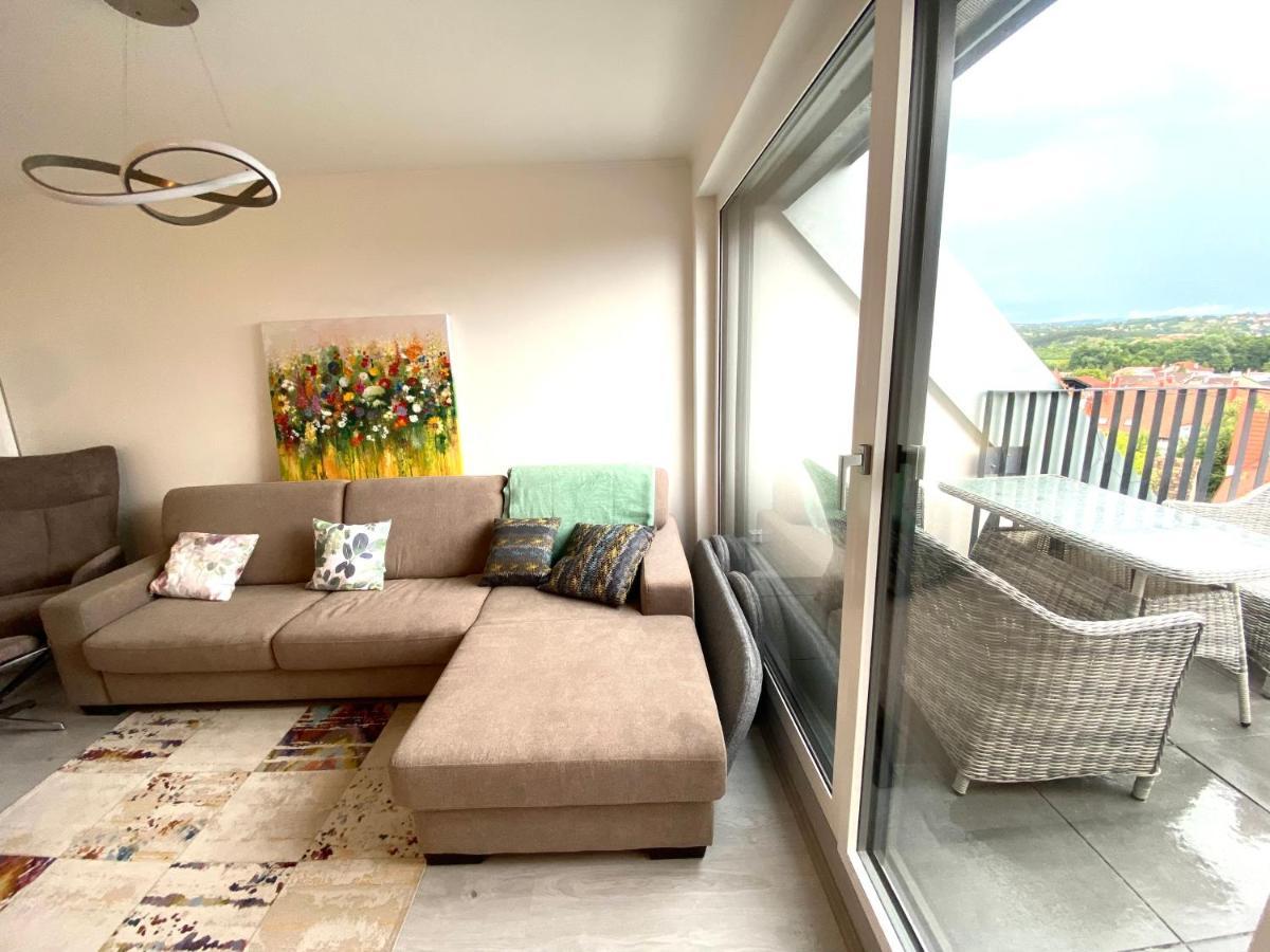 Panorama View Apartment In City Center Хевиз Экстерьер фото