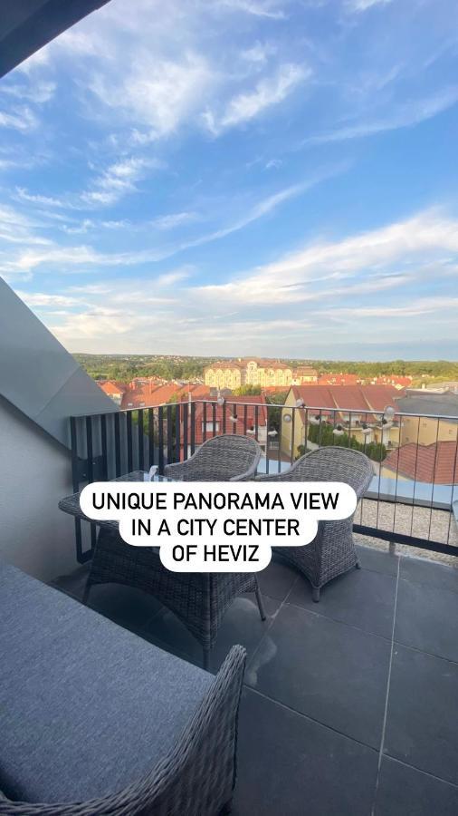 Panorama View Apartment In City Center Хевиз Экстерьер фото
